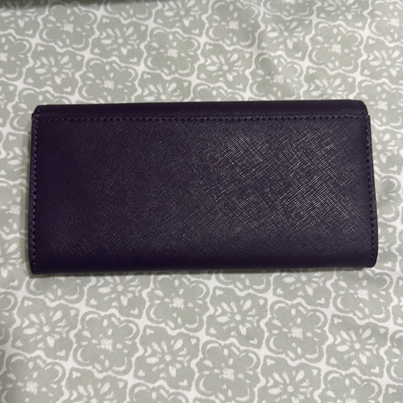 MK Wallet - Picture 2 of 9